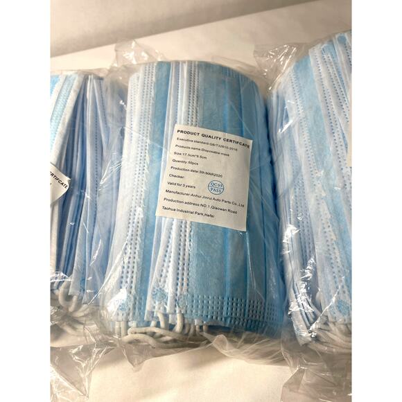 50 Pack Disposable Face Masks - Breathable & Comfortable - Picture 2 of 2